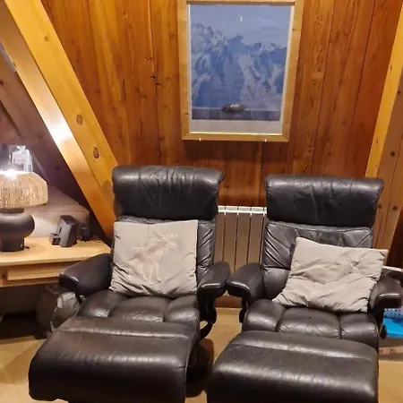 Chalet Le Pointu De Capucine