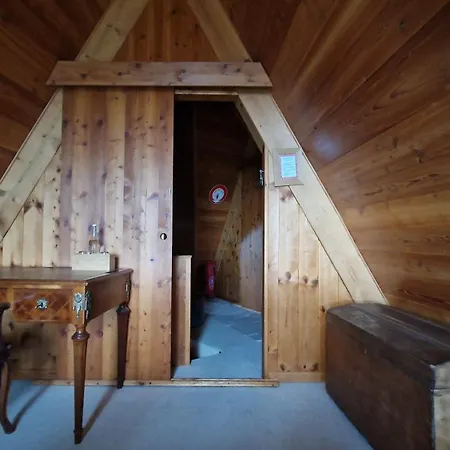 Chalet Le Pointu De Capucine