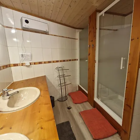 Chalet Le Pointu De Capucine *
